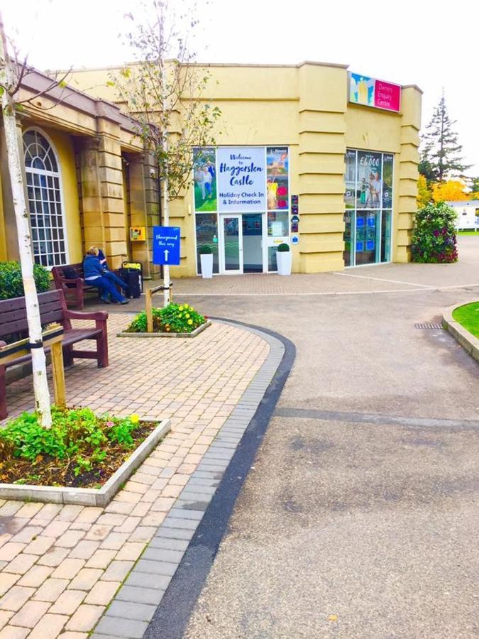 Haven Haggerston Castle Caravan Hire Cheswick  Exterior foto